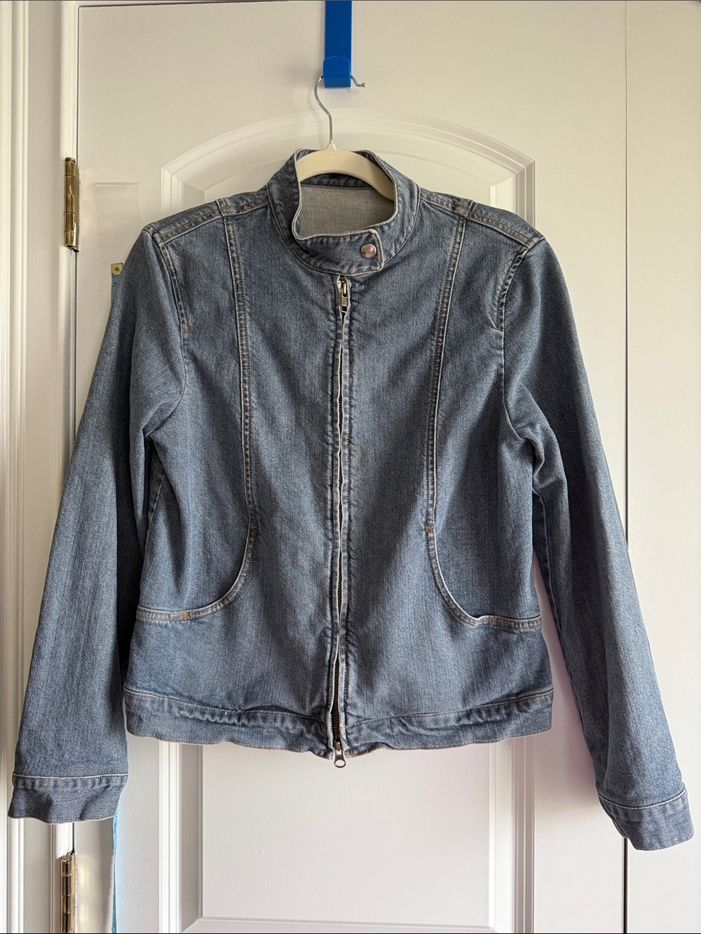 THEORY Women's Light Wash Bomber Denim Jacket, Zip Front, L, PLEASE READ